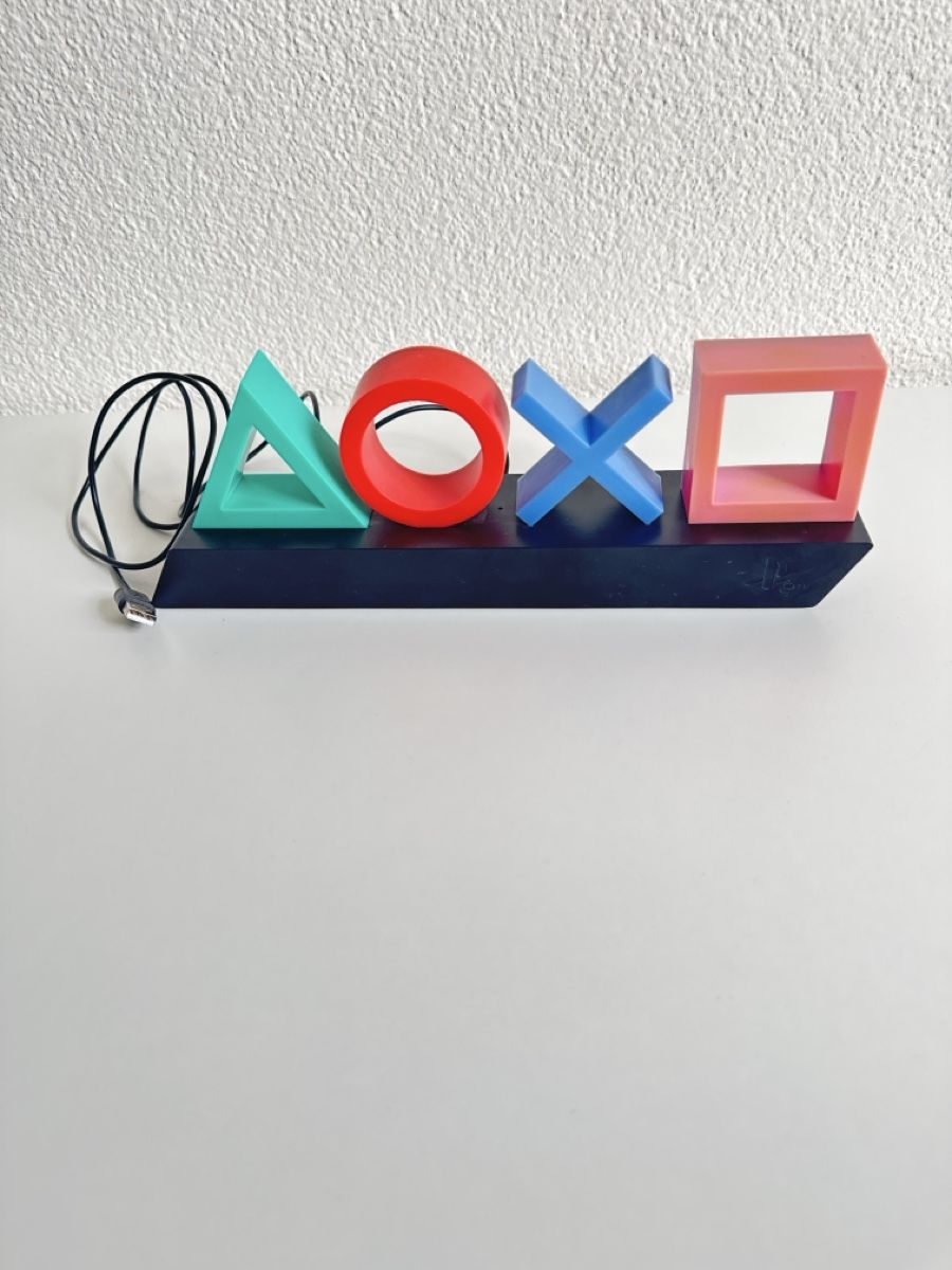 Lampade: Playstation Icons Light - Lampe – Usato da Uffikon venduto da matapaloz17 1