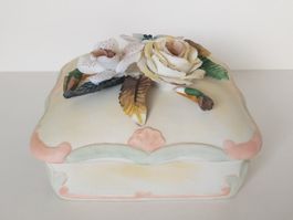 CARLO SAVASTANO STILE CAPODIMONTE Bonbonnière/boîte à bijoux