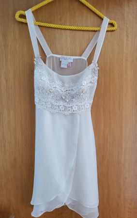 Ensemble nuisette et peignoir, taille S, magnifique!