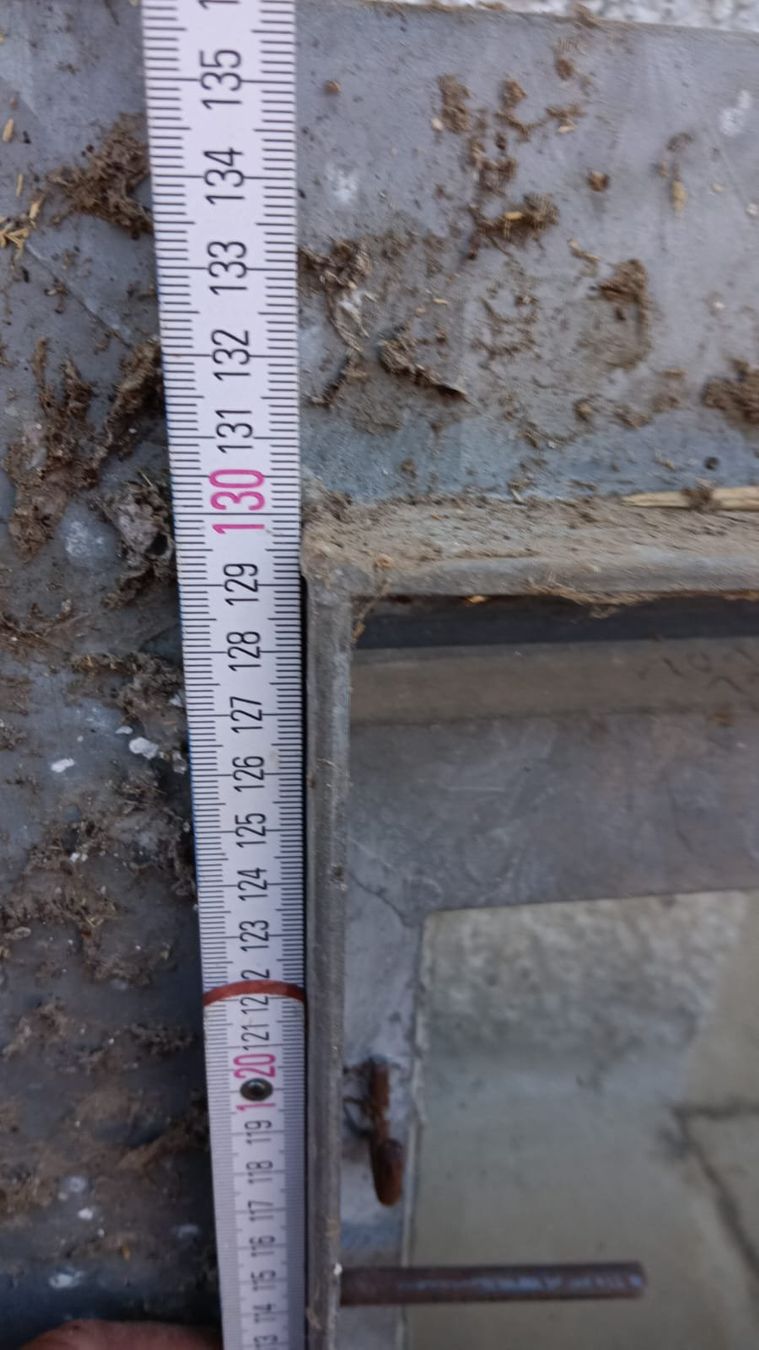Finestre: Stallfenster – Difettoso da Pfyn venduto da Vedy 1