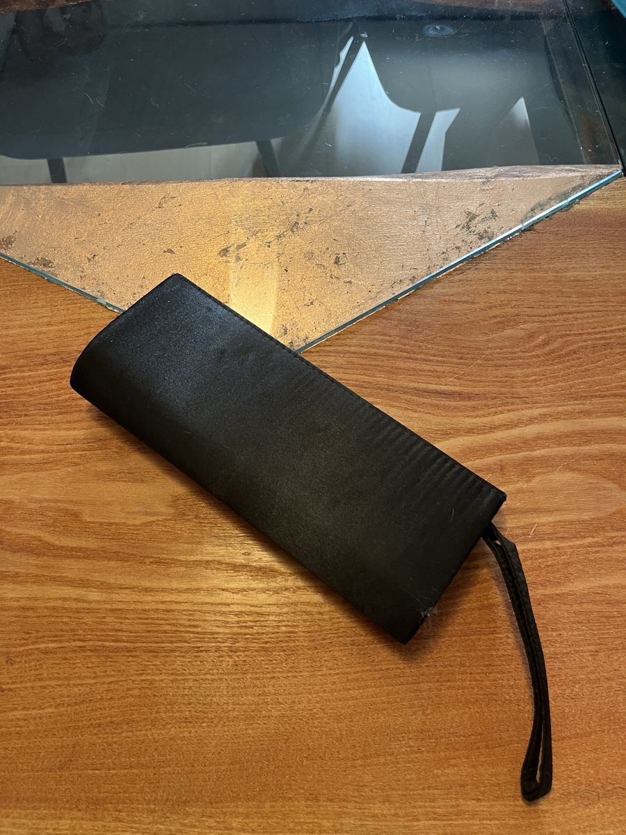 Borse da donna: Clutch Handtasche Schwarz Glitzer  – Usato da Gelterkinden venduto da DominikWeissDesign 1