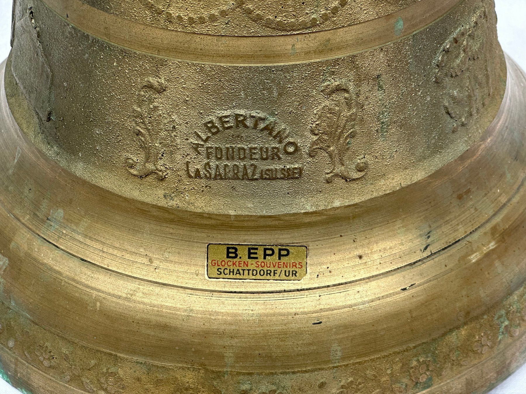 Campanacci mucche: Grosse Glocke ALBERTANO LA SARRAZ Schweizer Kuhglocke – Usato da Buochs venduto da hubi98 1
