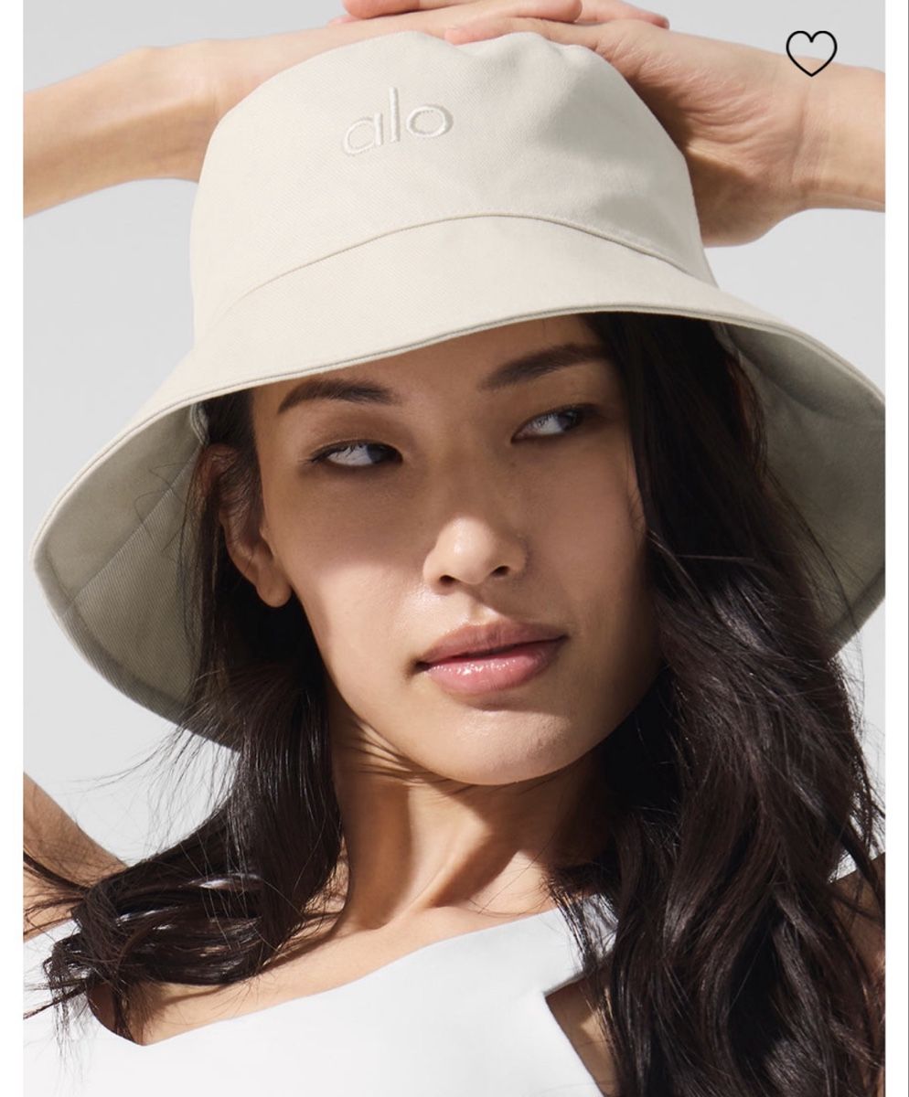 Alo Yoga Copricapi, berretti & cappellini: Alo Weekender Bucket Hat – Nuovo e nell'imballaggio originale da Domat/Ems venduto da nuria___. 2