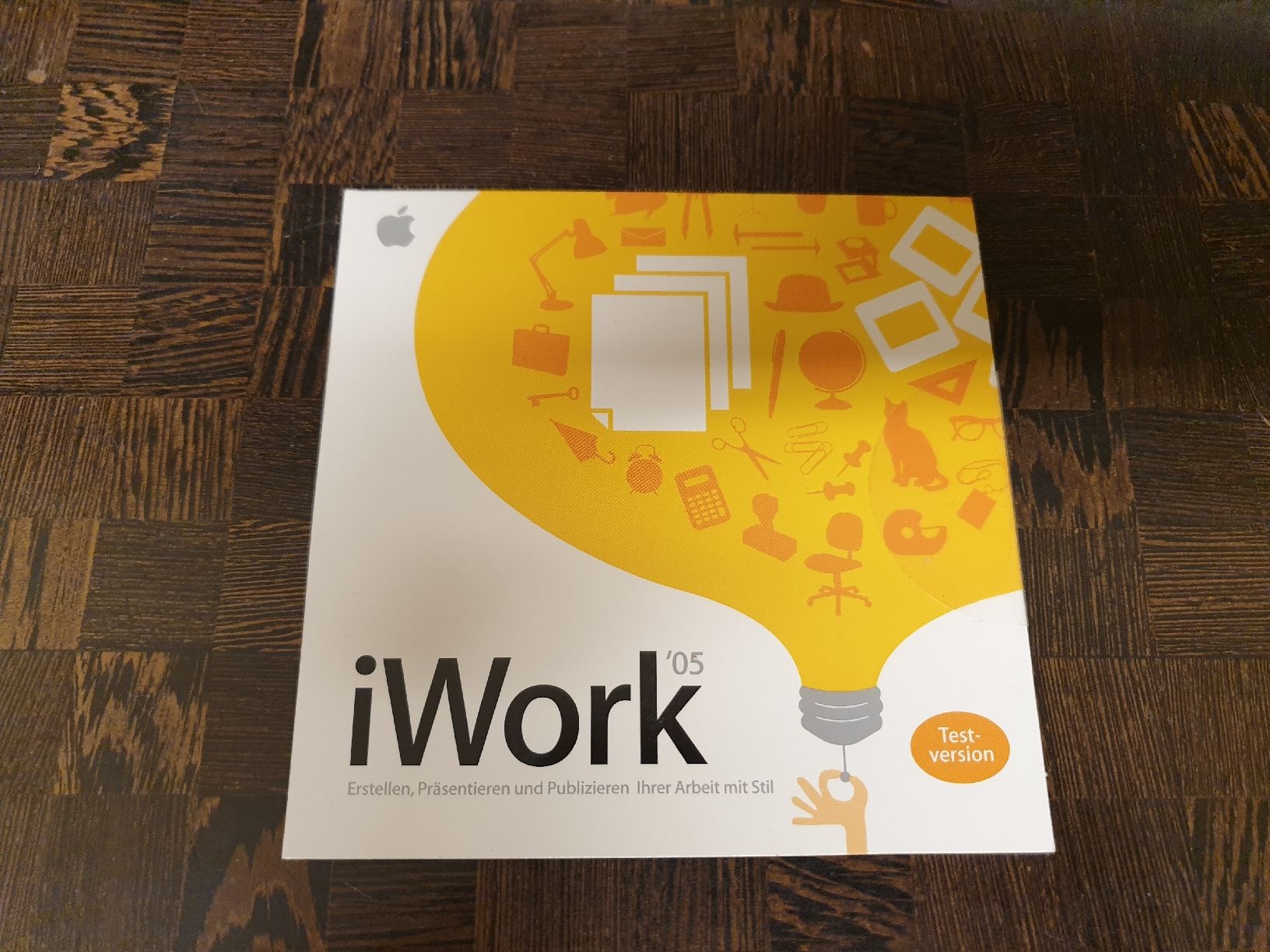 Apple Software: Apple iWork '05 Software - neu – Nuovo (secondo la descrizione) da Ittigen venduto da Ziok187
