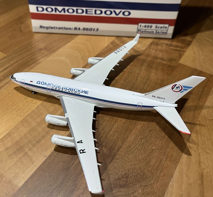 Promo Cubana Ilyushin IL-96-300 CU-T1250 Phoenix 1:400 Diskon 33% di Seller Toys Island Store
