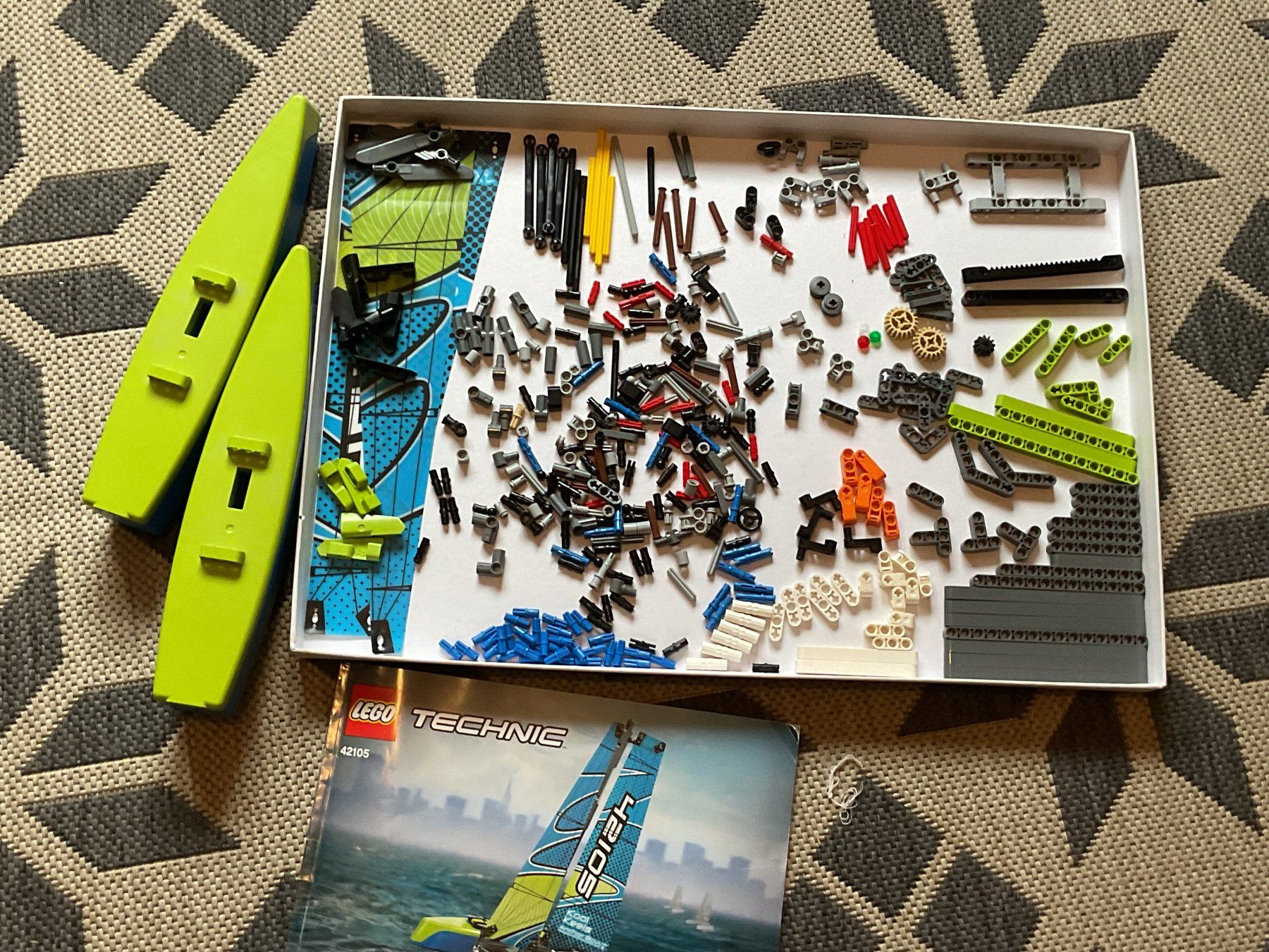 Lego Spielzeuge: Lego Technik 42105 – Gebraucht aus Winterthur von acha 3