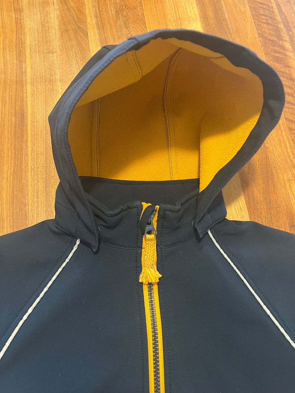 Name It Giacche & Cappotti: Softshell Jacke name it Gr. 104 – Usato da Samedan venduto da Schweiz13 6