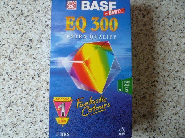 Cassette vuote: 2 Stück BASF EQ 300 VHS Kassetten – Nuovo e nell'imballaggio originale da Zofingen venduto da sosalinos01 1
