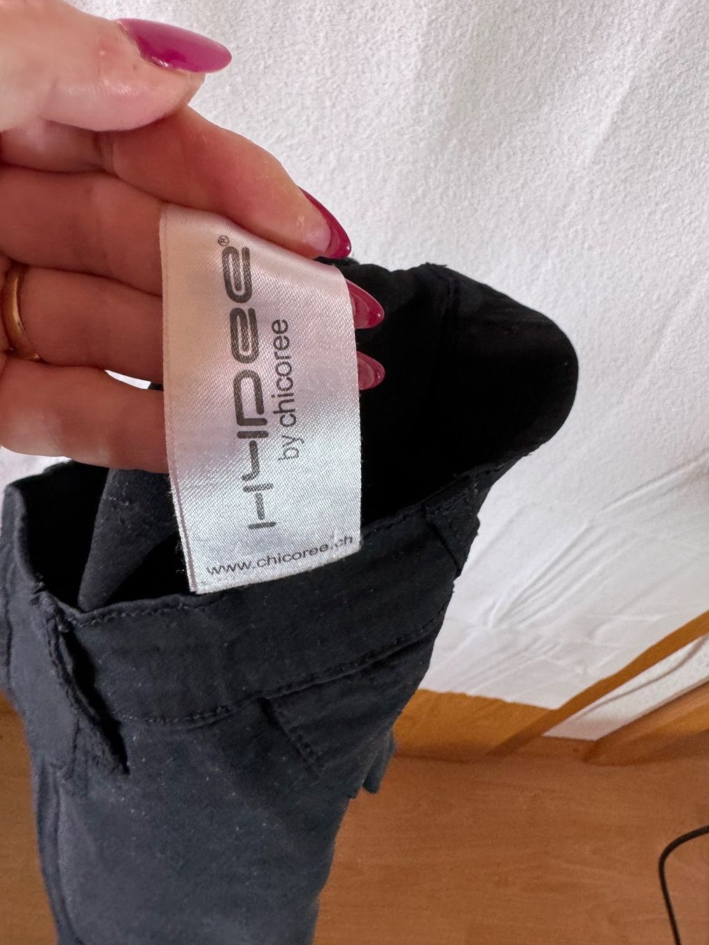 Pantaloni: Hydee Stoffhose schwarz Gr. S – Usato da Grosswangen venduto da SALE_SALE_SALE 6