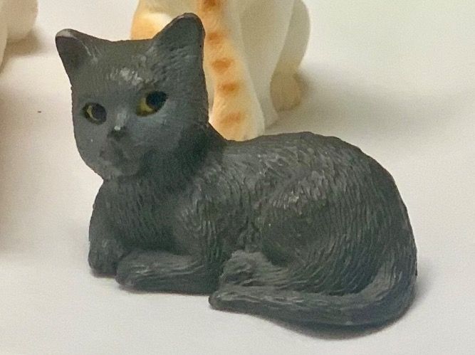 FRCOLOR 2x Mini Stühle Für Puppenhaus - Dunkelbraune ABS Möbel 4cm