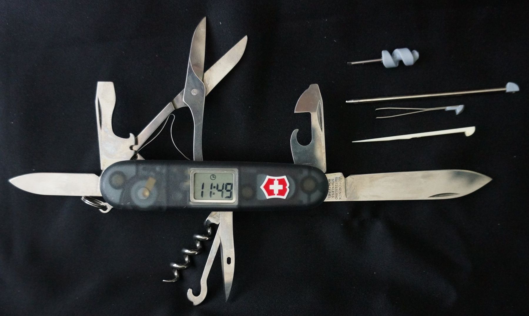Victorinox Coltelli tascabile: Original Victorinox Offiziersmesser mit Uhr, Leysin Ameri... – Nuovo (secondo la descrizione) da Thun venduto da Dl3604 5