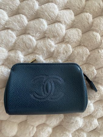 Chanel - petite trousse en cuir vert 💚 NEUVE