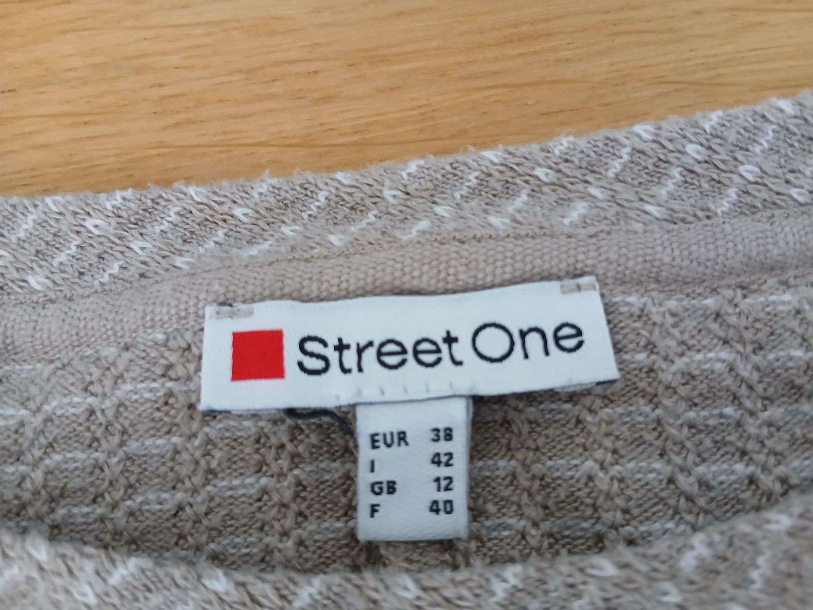 Maglioni & Felpe: Street One Pullover beige Grösse 38 gut erhalten – Usato da Bazenheid venduto da vogeljr 2