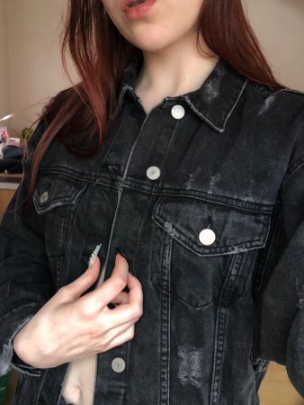 Veste en jean noir effet déchiré