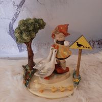 DUCK CROSSING VON GOEBEL 1999 MIT HUMMEL GÄNSELIESEL