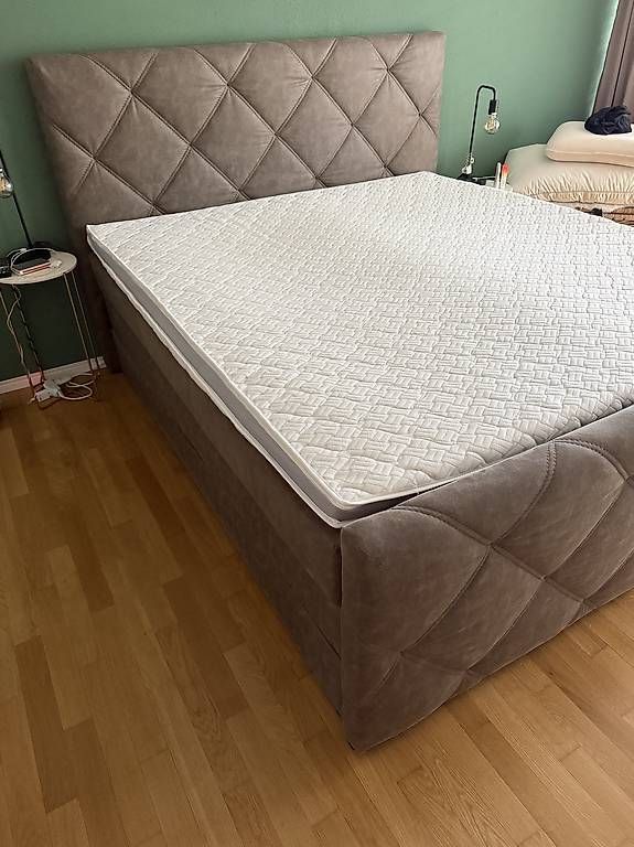 Betten: Boxspringbett – Gebraucht aus Luzern von tatimayor