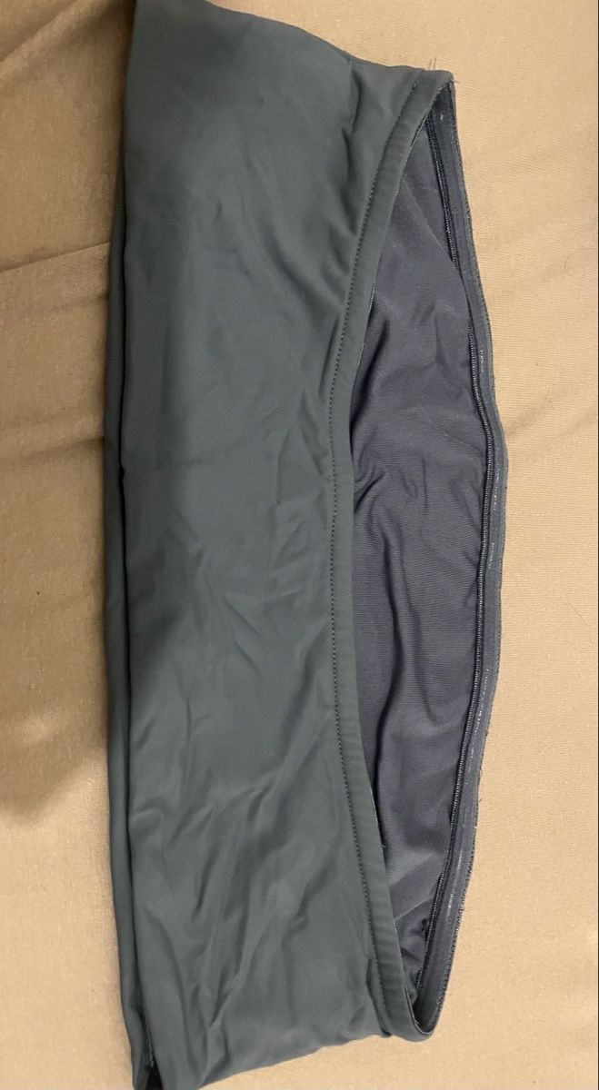 Fila Tops: Fila Haut de sport taille M – Gebraucht aus Zürich von Noemie1994 1