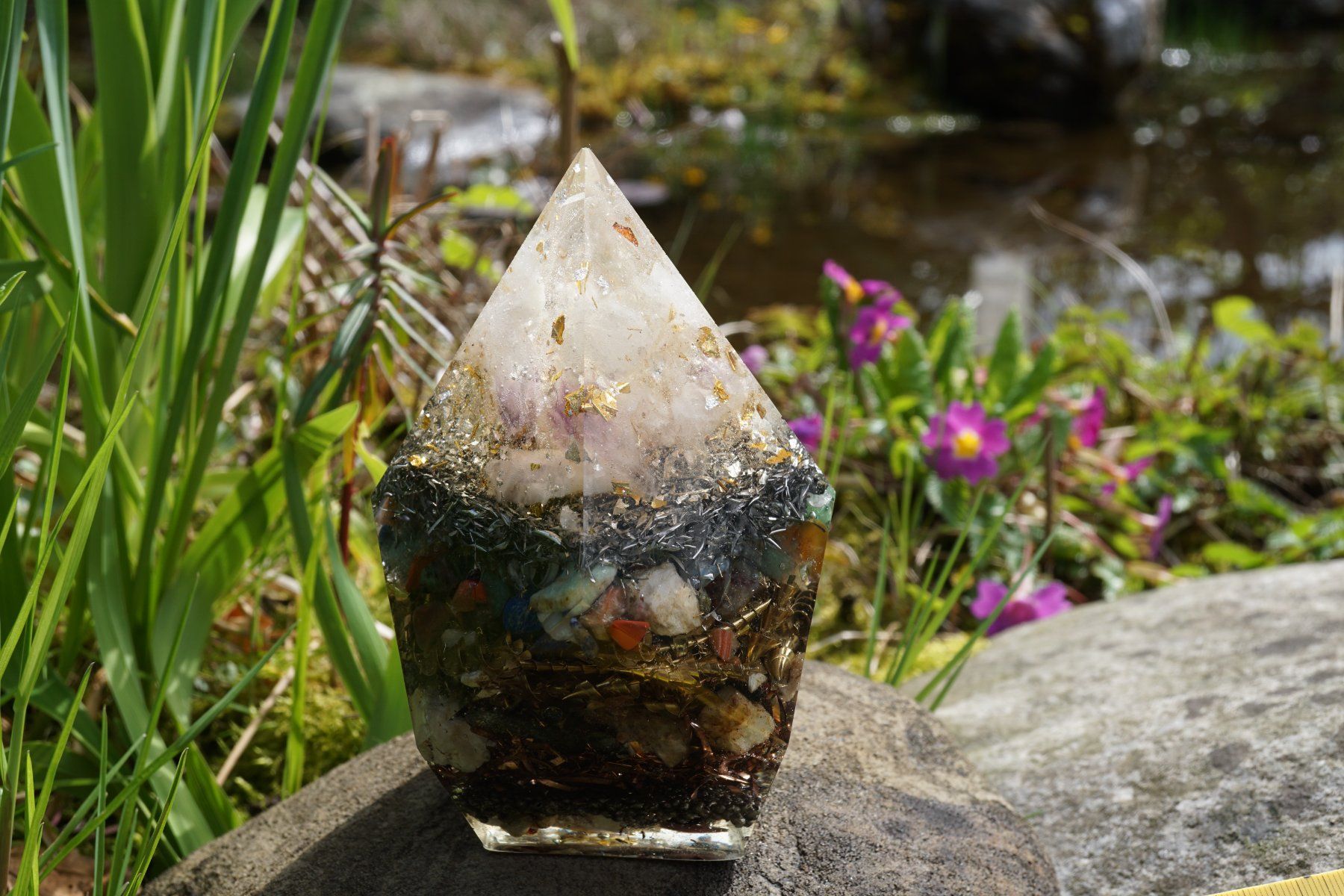 Pietre preziose: Orgonit Orgonite   Spitze 5form     Swiss  Made 10cmx7cm – Nuovo e nell'imballaggio originale da Eschenbach SG venduto da craniums 4