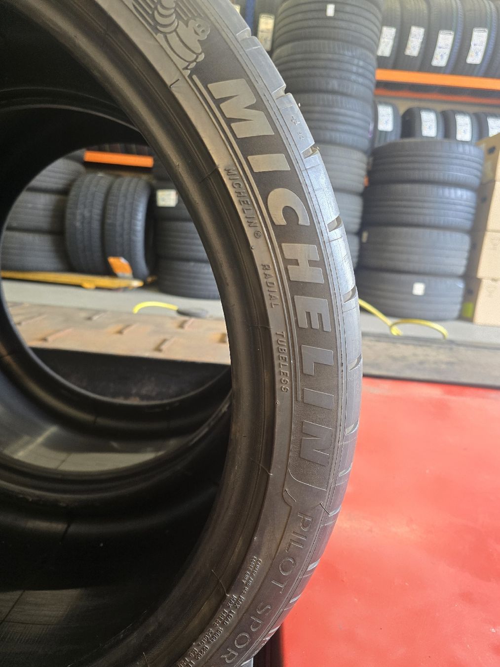 Michelin Pneumatici & Ruote complete: 325/30 R21 Michelin – Usato da Bilten venduto da lykuivku 5