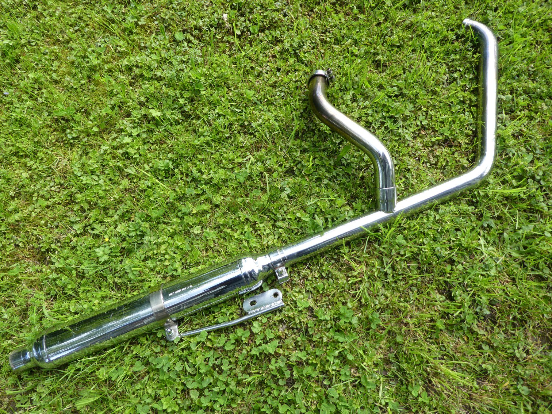 Harley-Davidson Alle Motorradersatzteile: Harley Davidson Cigar Muffler 2 into 1 Vintage with Pipe – Gebraucht aus Schwadernau von