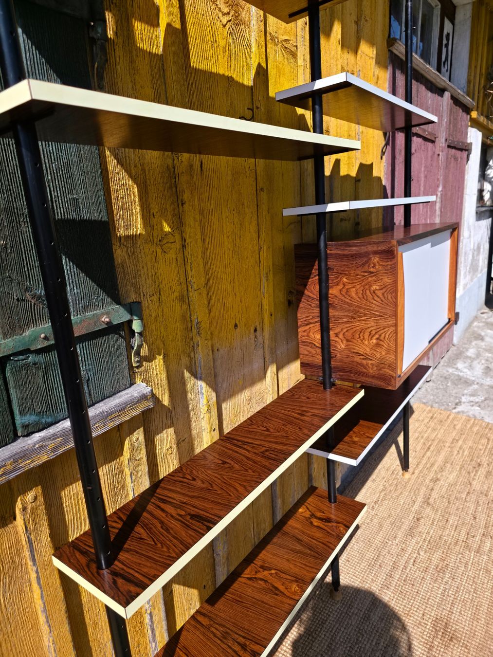 Scaffali: Rare Teleskopregal  Palisander mit Korpus – Usato da Haslen AI venduto da Vintagelix 3