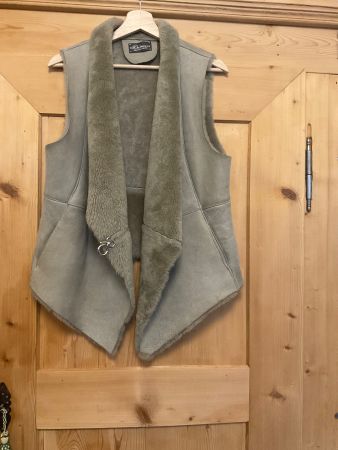 Echte Lammfell Weste Gilet aus toskanischem Lammfell Gr. 40