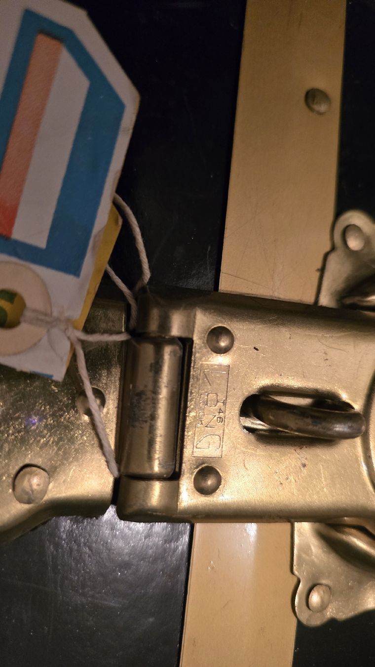 Valigie: Alter Koffer /Trunk  – Usato da wallisellen venduto da funkelsternchen5 3
