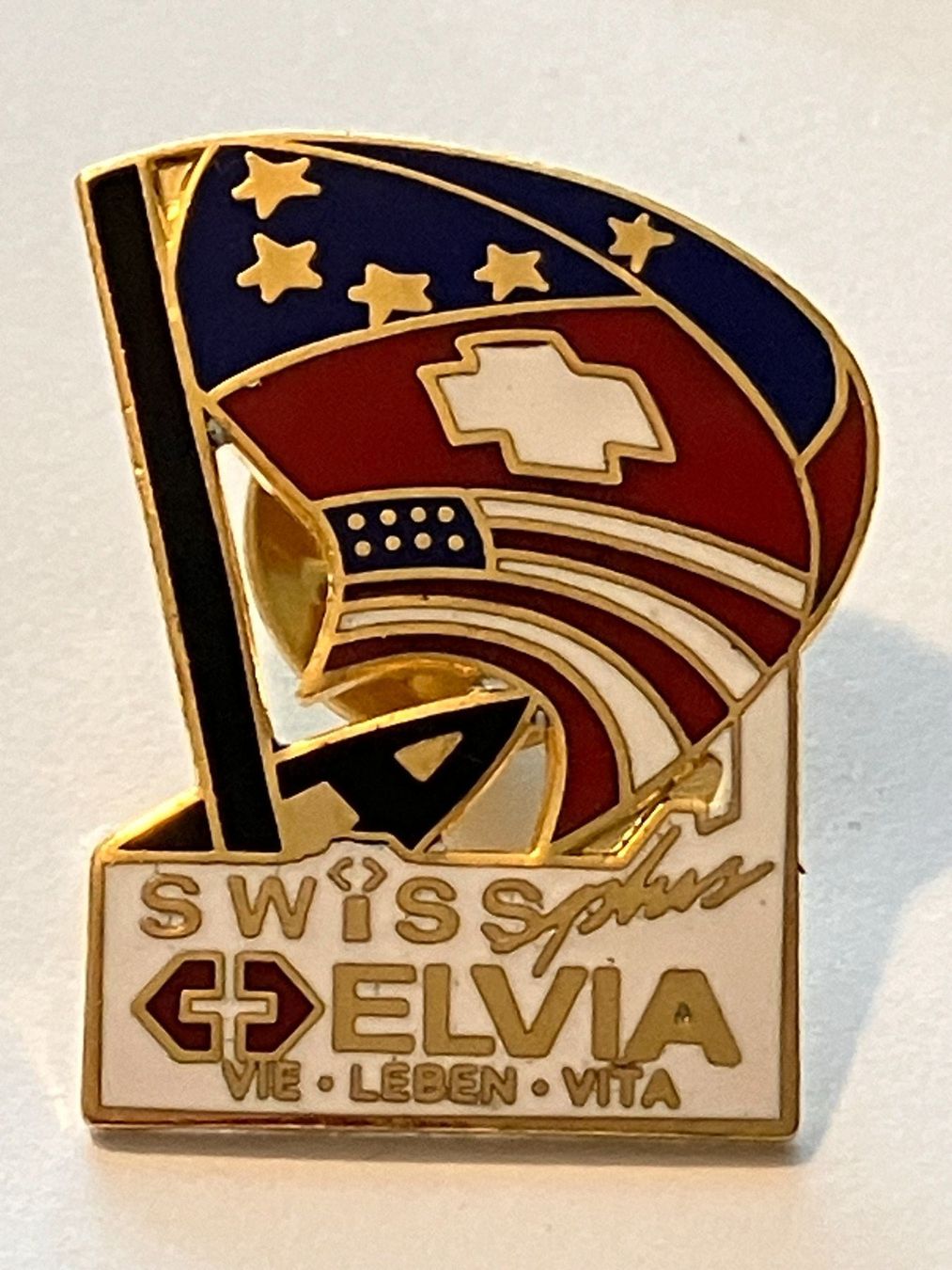 Placchette & Badge: 1 Pin Elvia Swiss – Usato da Basel venduto da djwwpp