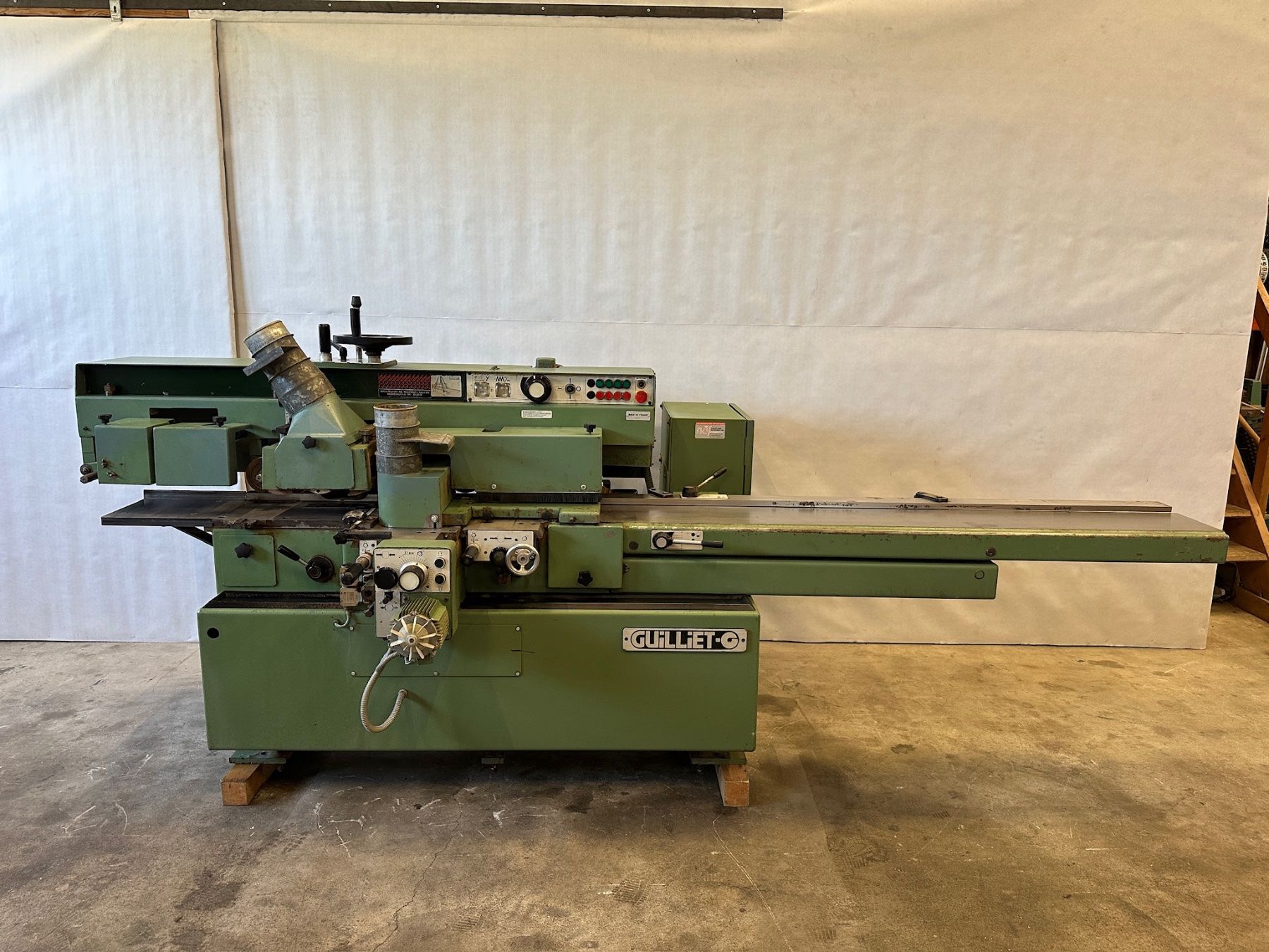 Tutte le macchine: Vierseitenhobelmaschine – Usato da Rothrist venduto da Die_Welle