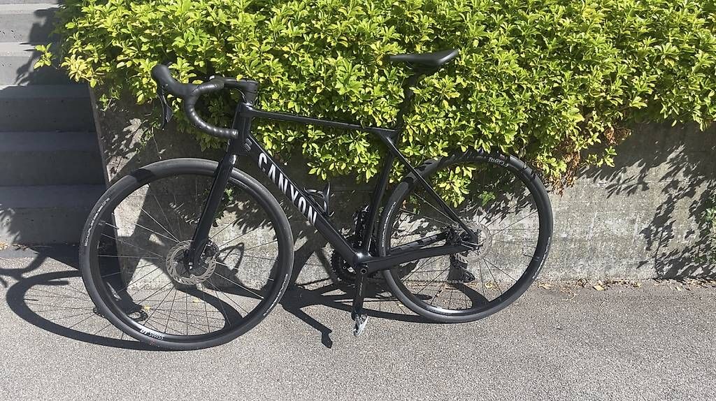 Biciclette: Canyon CF. 2024 – Usato da Luzern venduto da Neviller 1