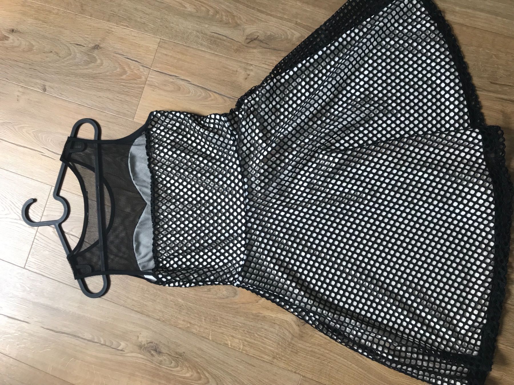 Vestiti: Kleid – Usato da Lotzwil venduto da lan_qr2y 4