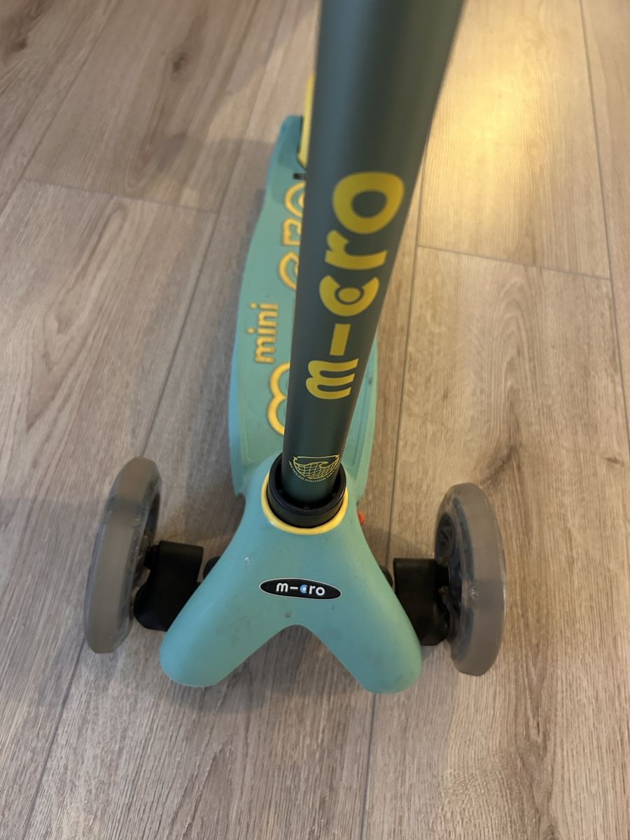 Micro Veicoli per bambini: Kinderroller Micro Mini Trotti – aqua blau – Usato da Uster venduto da dar_89bs 2