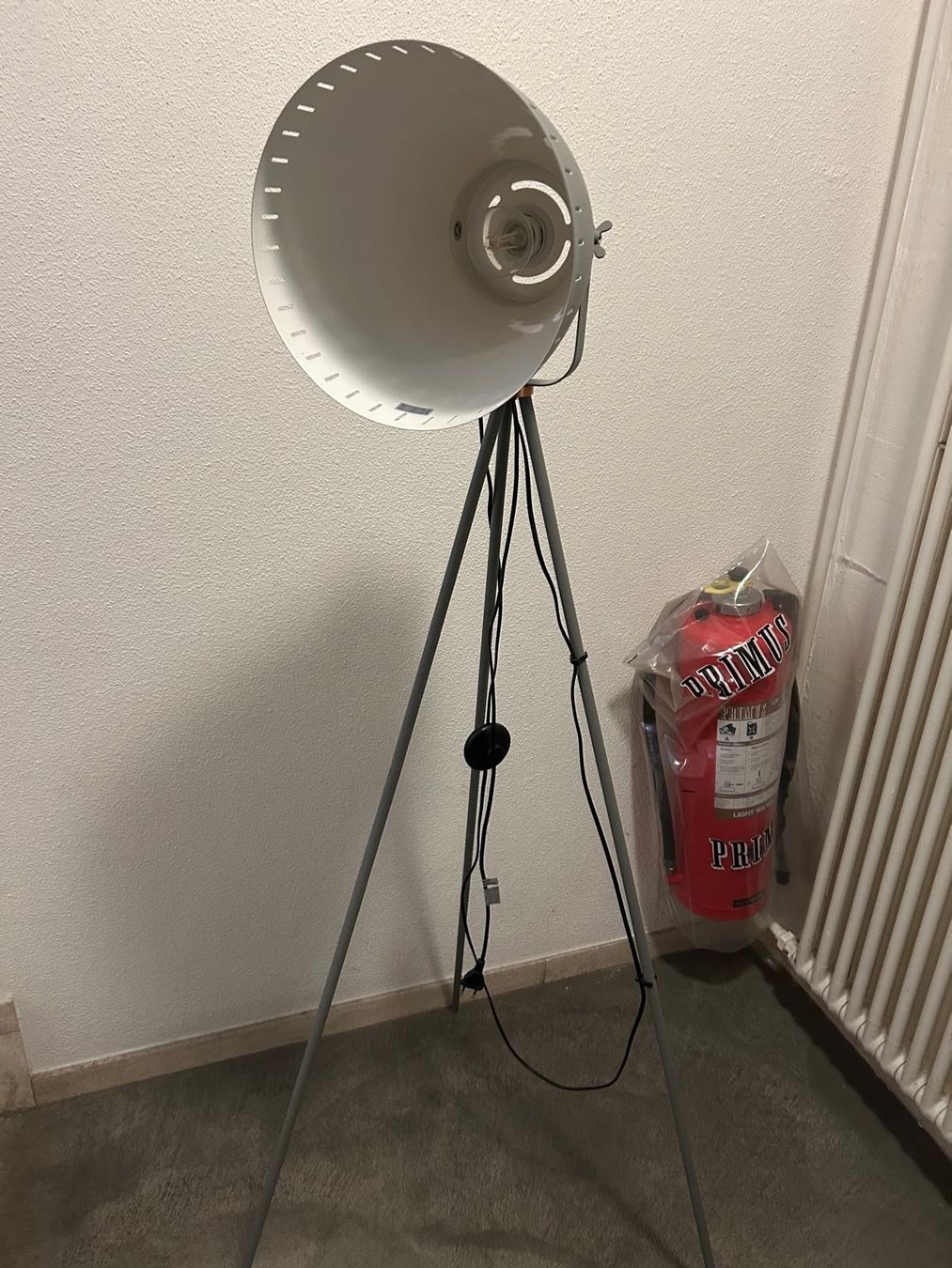 Lampade: Stylische Stehlampe im Industrial Design – Usato da Basel venduto da flotsi 1