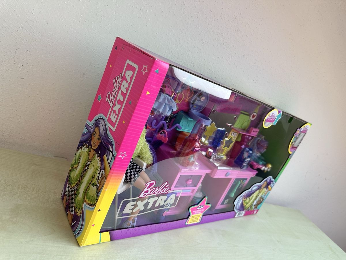 Bambole: Barbie Extra Puppe & Vanity Playset – Nuovo (secondo la descrizione) da Zürich venduto da Kat_5557 2