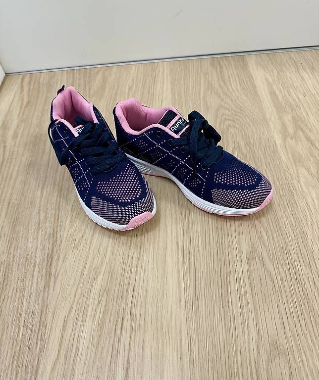 Scarpe per ragazze: Neue, leichte Sommerschuhe Gr. 35/36 – Usato da Gattikon venduto da tanja051