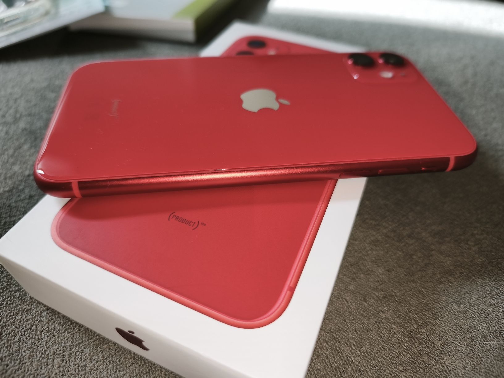 Apple Telefoni cellulari / Smartphones: iPhone 11 256 GB Product Red – Usato da Zeglingen venduto da Vanillacoke 2