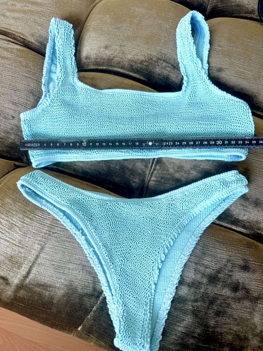 Maillots de bain & Bikinis: Bikini hellblau texturiert Damen Grösse M neu – D'occasion à Kilchberg ZH par Suisse500
