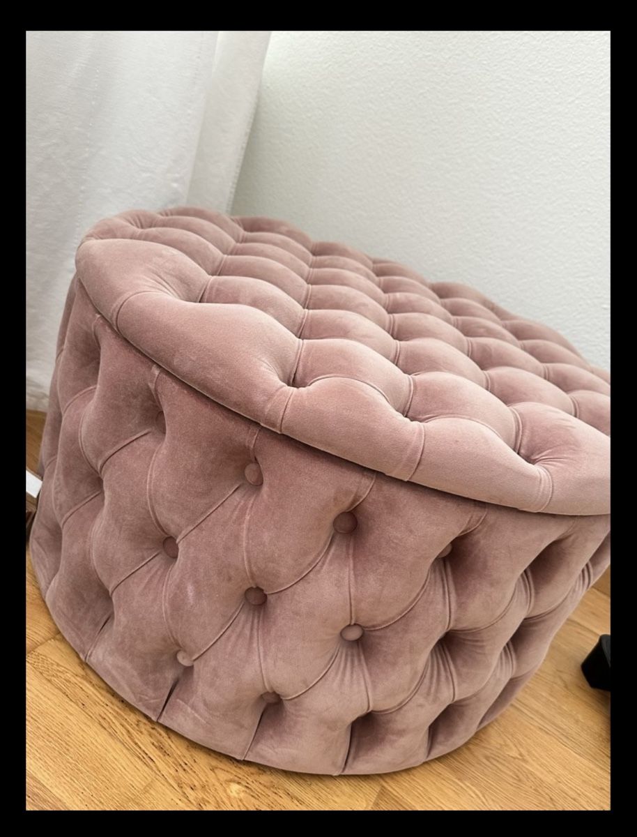 Westwing Hocker: XL ottoman Chiara from Westwing – Neu (gemäss Beschreibung) aus Marly von Cici_closet 1
