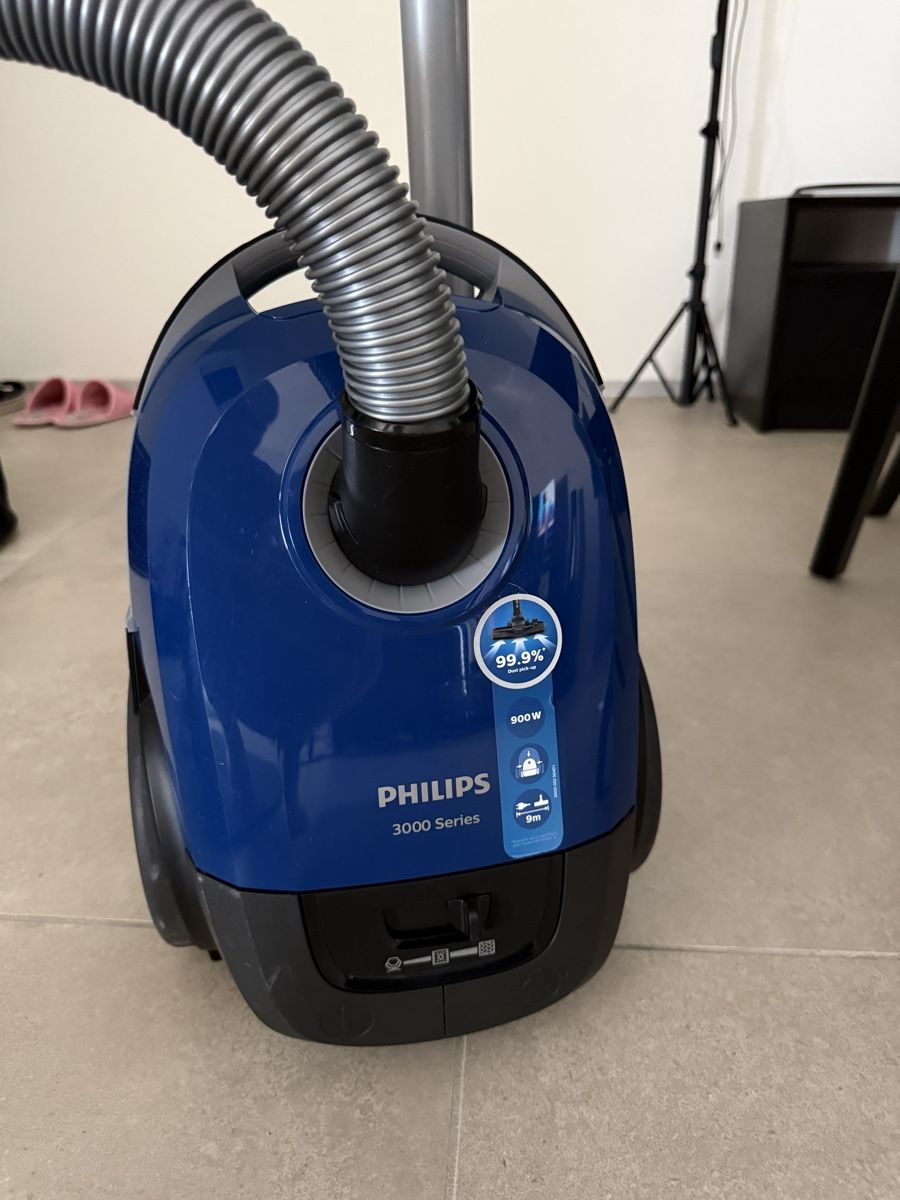 Philips Aspirapolveri & Accessori: Philips 3000 Series Vacuum Cleaner Blue 900W – Usato da Coldrerio venduto da Crivelli