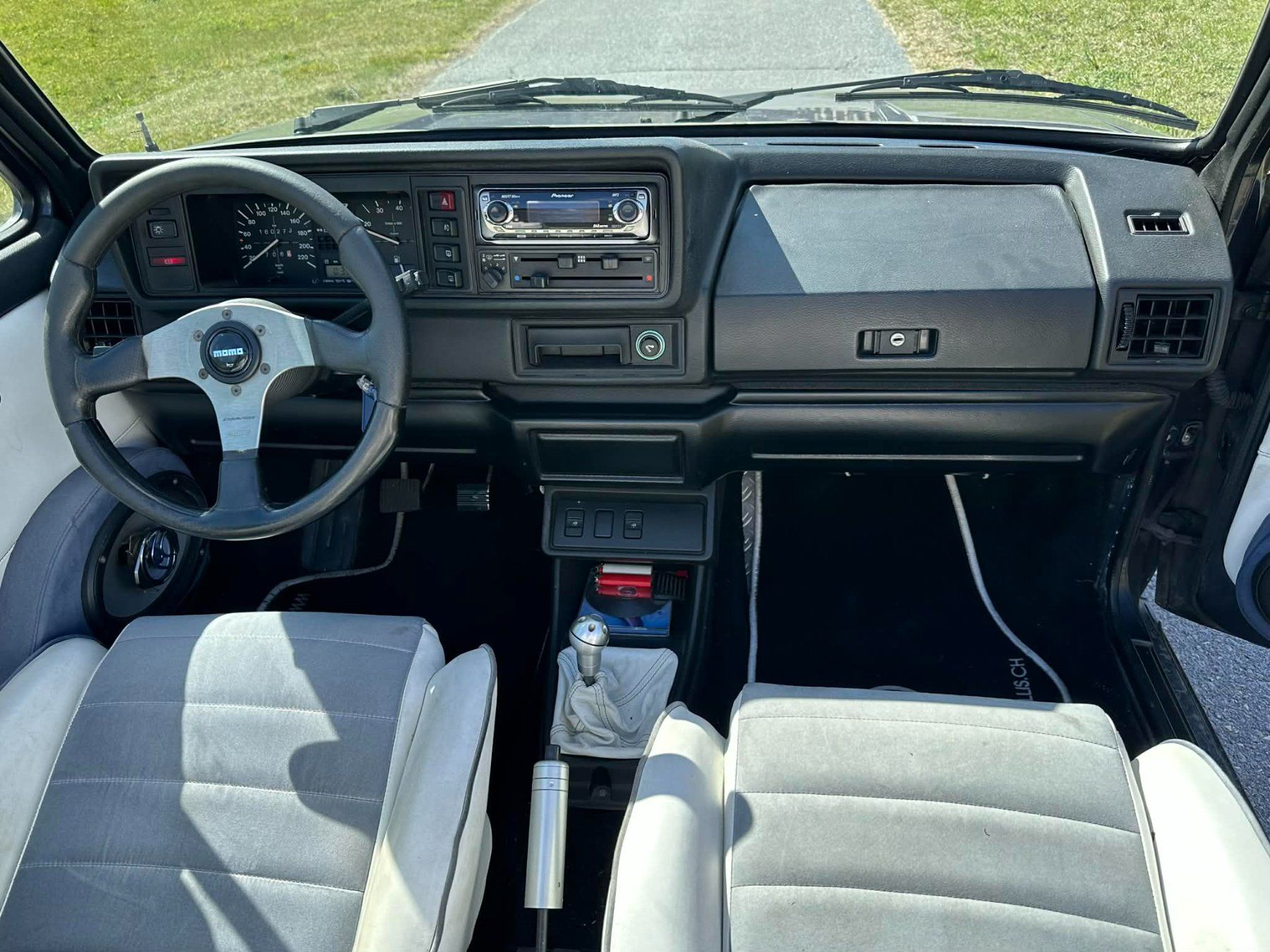 VW Automobili: 1990 VW Golf 1 Cabrio 1800 – Usato da Ried-Brig venduto da V8_Andy 6