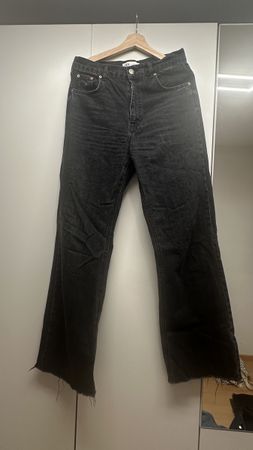 Schwarze Jeans von Zara, Grösse 40, guter Zustand!