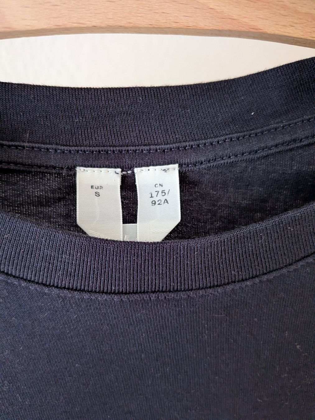 T-shirt: Arket T-Shirt – Usato da zürich venduto da donfebbraio 1