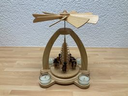 Teelichtpyramide, Original Erzgebirgische Holzkunst, 27 cm