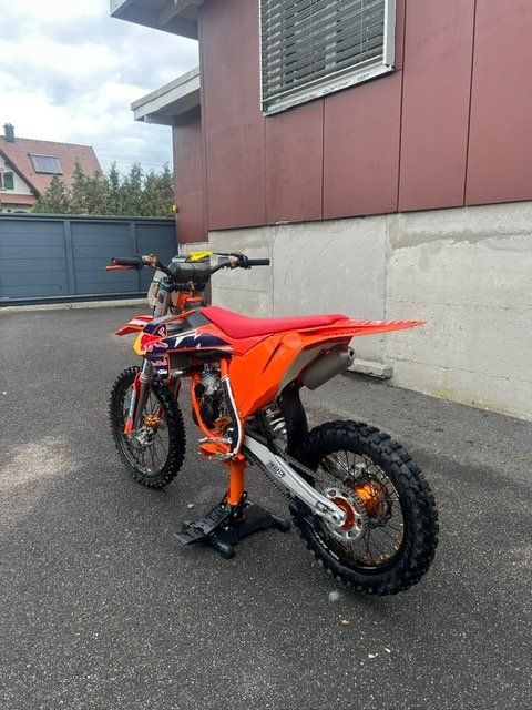 KTM Enduro: Motocross KTM 85ccm – D'occasion à Schönenbuch par Jenif 1