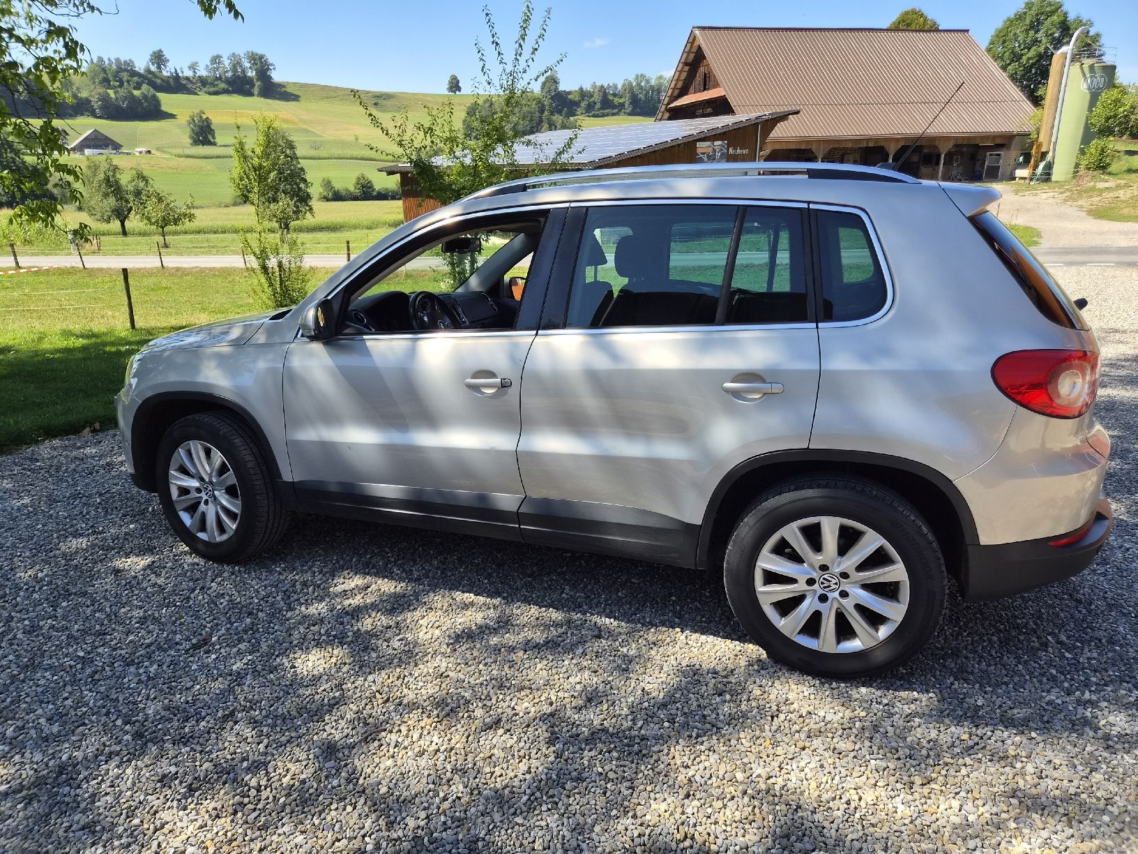 VW Automobili: VW Tiguan 2.0 Diesel – Usato da Ruswil venduto da Zindustries89 1