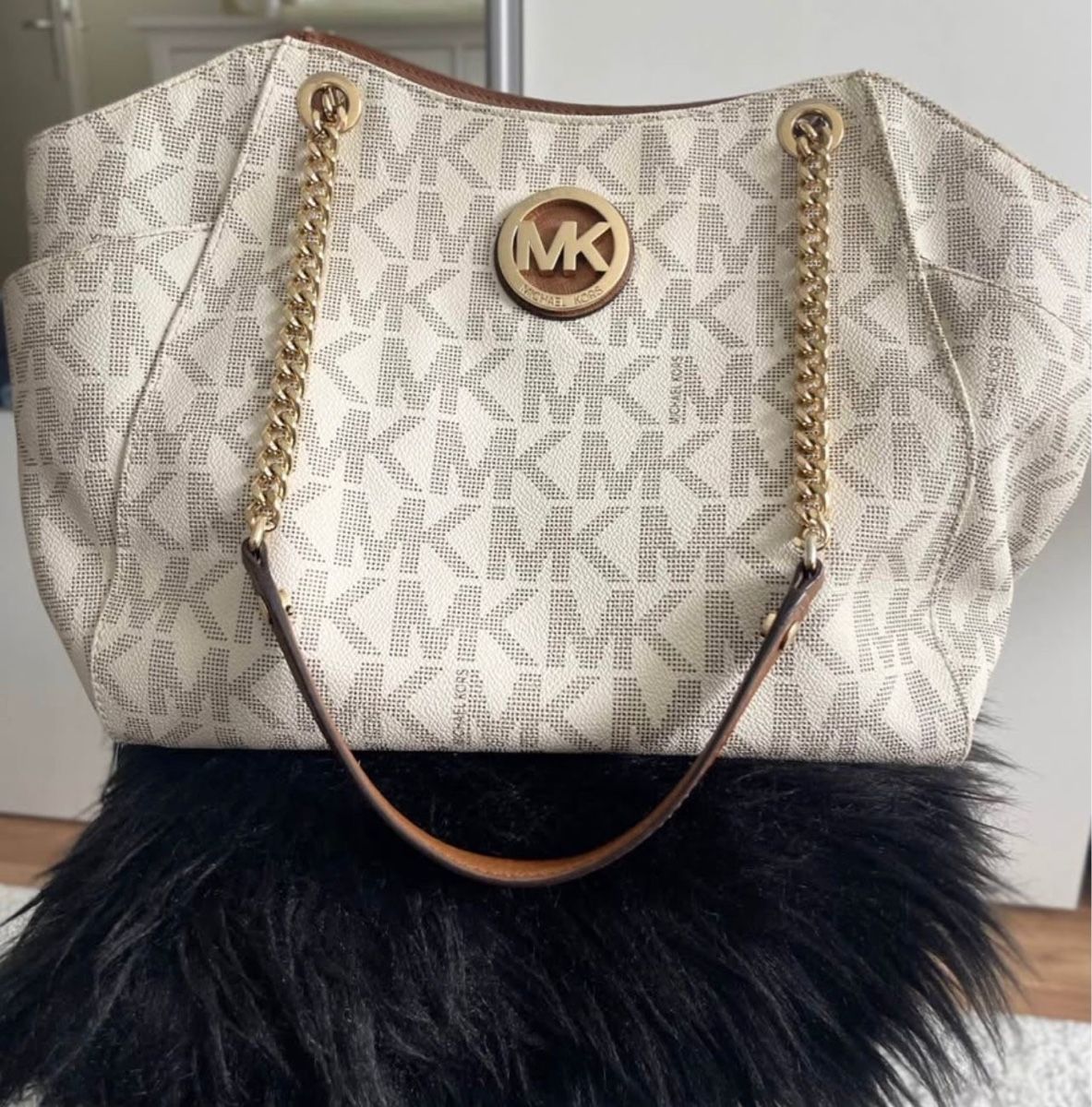 Michael Kors Taschen für Damen: Michael Kors Handtasche – Gebraucht aus Sargans von mir_y2db