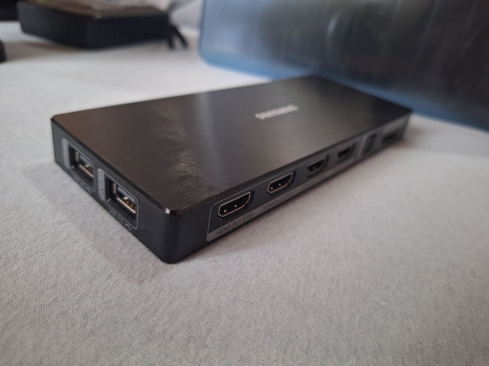 Samsung Lettore multimediale & Streamer: Boîtier One Connect Mini Samsung – Usato da Tannay venduto da v1n1p00h