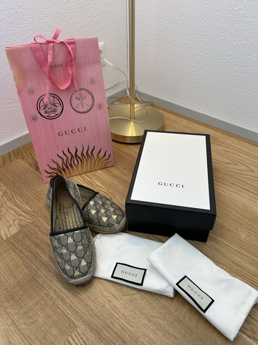 Gucci Scarpe da donna: Gucci Espadrilles mit Bienenmuster, Grösse 36 – Usato da Bern venduto da alena.b