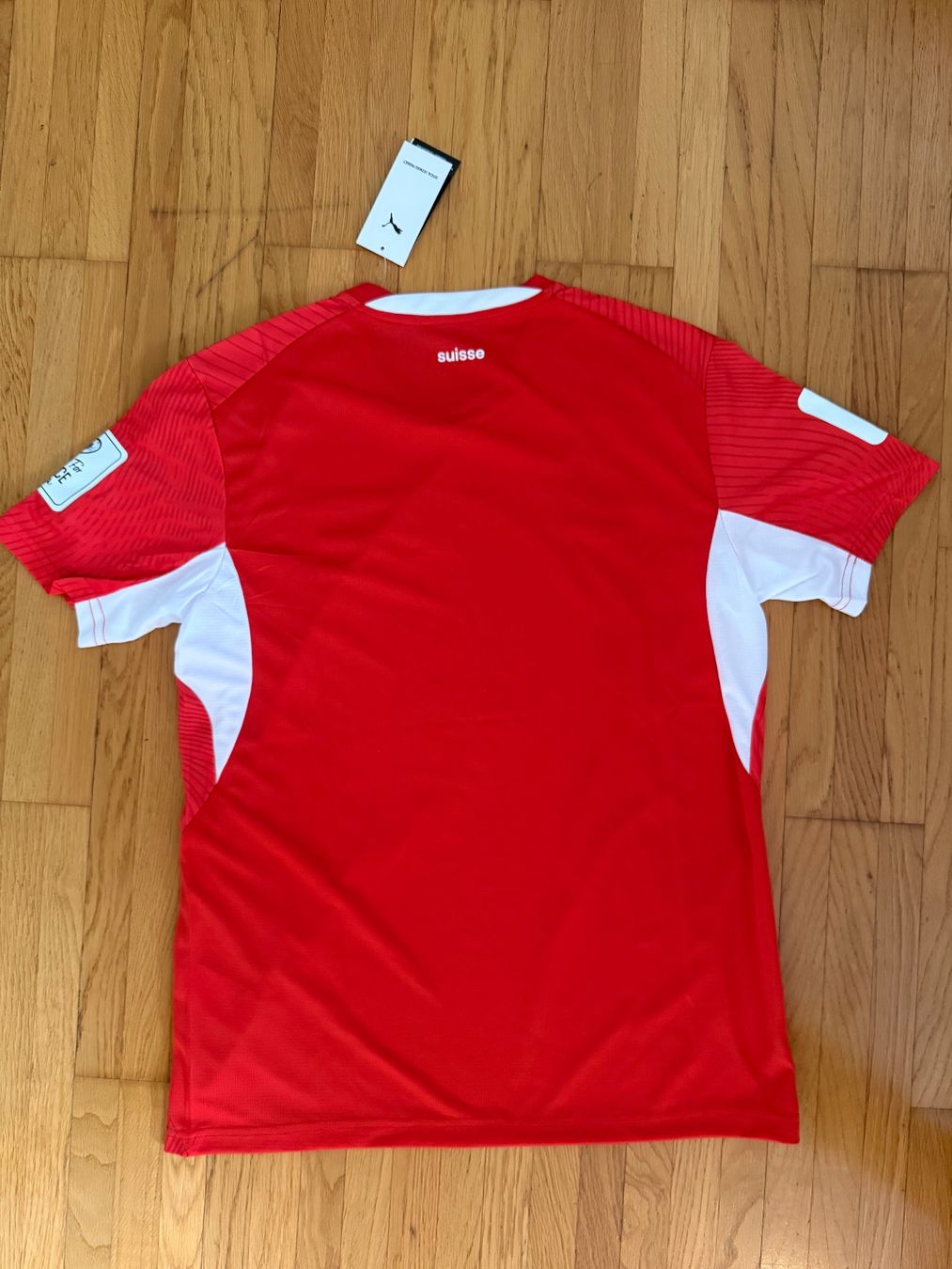 Camicie: Schweiz Trikot WM2026 - Neu - Small – Nuovo e nell'imballaggio originale da Zürich venduto da PMJ-Shop 1
