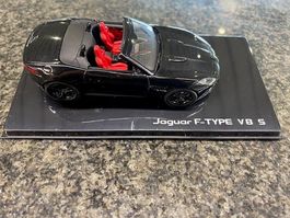 Modelauto Jaguar F-Type V8 S Cabrio schwarz